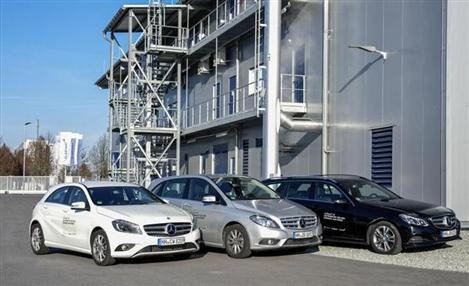 Mercedes-Benz é premiada por inovação
