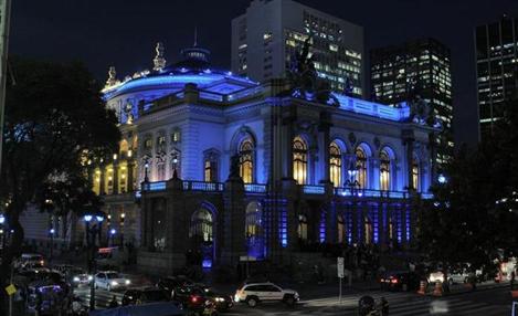 Allianz Seguros ilumina Theatro Municipal de São Paulo