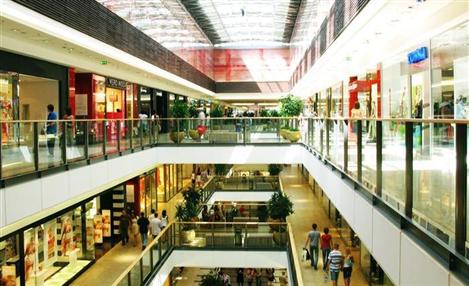 Alemães gastam em média € 5,32 mil em compras