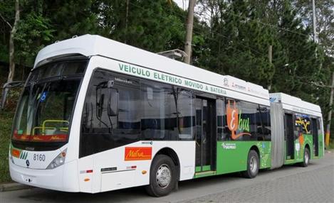 1º ônibus elétrico brasileiro tem chassi da Mercedes