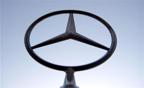Mercedes é líder em vendas de caminhões e ônibus