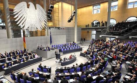 Parlamento alemão debate orçamento de 2010
