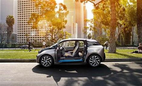 BMW lança linha de carros sustentáveis