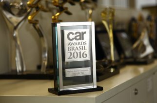 Volkswagen recebe troféu “Car Awards Brasil 2016”, conquistado pelo up! TSI