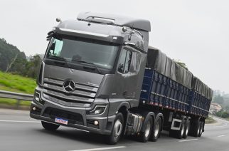 Mercedes-Benz do Brasil alcança o marco de venda de 15.000 caminhões customizados