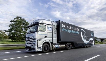 Daimler Truck produz frota de caminhões Mercedes-Benz GenH2 para testes em clientes