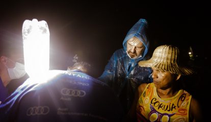 Audi e Litro de Luz levarão iluminação solar para comunidades do litoral sul de São Paulo