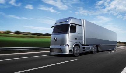 Mercedes-Benz Trucks continua a impulsionar a eletrificação – eActros LongHaul chega às estradas em 2022