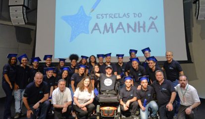 Mercedes-Benz realiza formatura da  5ª turma do Estrelas do Amanhã