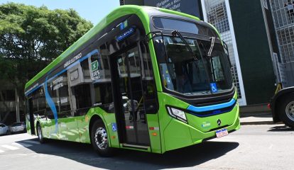 Ônibus elétrico fabricado pela Mercedes-Benz do Brasil chega ao mercado argentino