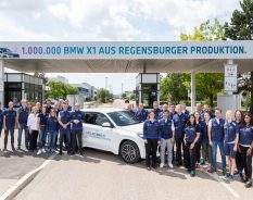 Fábrica do BMW Group na Alemanha, atinge marco de produção com modelo elétrico