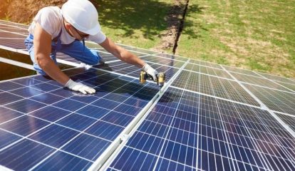 Usinas solares de grande porte atingem 4 GW e R$ 21,3 bilhões de investimentos no Brasil, informa ABSOLAR