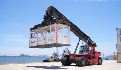 Porto Itapoá desenvolve gaiola de emergência exclusiva para resgate