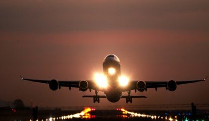 Pesquisa da KPMG aponta que setor de aviação deve remodelar seu modelo de negócios para retomar crescimento