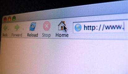 Internet: pesquisa fala sobre papel dos pais