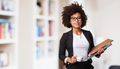 Empresas investem na formação de jovens mulheres negras com o apoio da Câmara Brasil-Alemanha de São Paulo