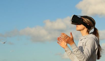 Realidade virtual e aumentada da DEKRA é usada para treinamento em segurança no trabalho