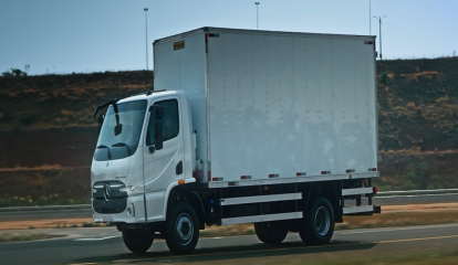 Mercedes-Benz oferece caminhões Accelo e Atego para agricultores familiares via Programa Mais Alimentos