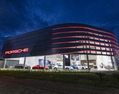 Porsche inaugura primeira concessionária em Maringá