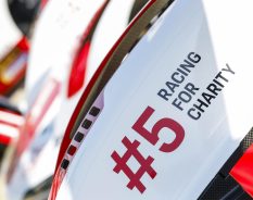 A Porsche continua correndo por caridade nas 24 Horas de Le Mans