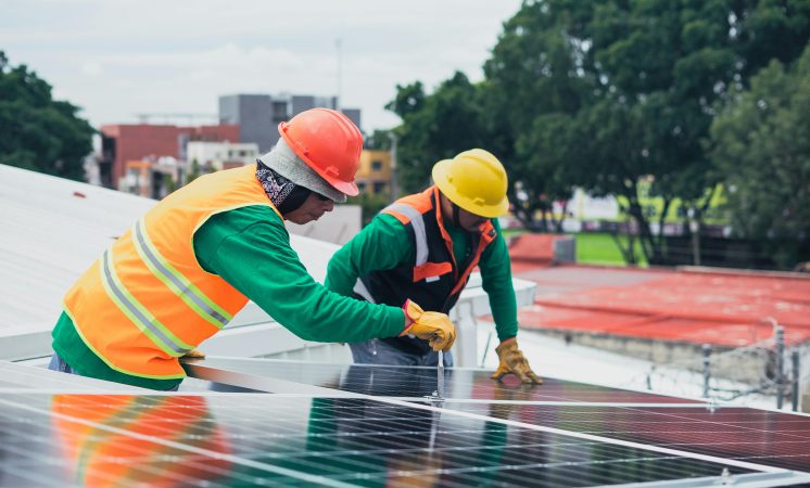 Geração própria solar chega a 40 gigawatts e impulsiona investimentos, diz ABSOLAR