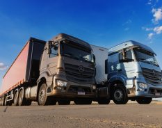 Mercedes-Benz Trucks introduz novo caminhão Axor no mercado brasileiro