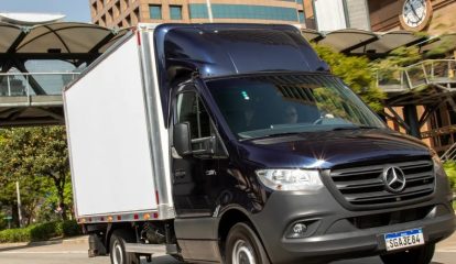 Mercedes-Benz Sprinter Truck é considerado o caminhão semileve com maior valor de revenda do Brasil