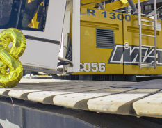 Liebherr celebra 18 anos do guindaste sobre esteiras LR 1300.1 SX