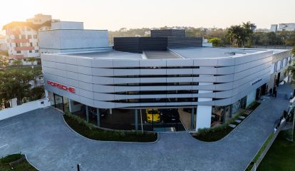 Porsche inaugura primeira concessionária em Blumenau