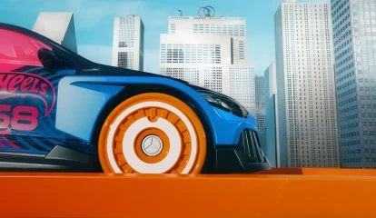 Mercedes-Benz e Hot Wheels transformam CLA em carro de brinquedo com tamanho real