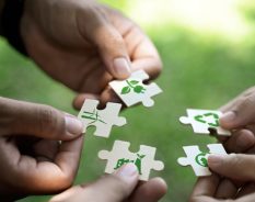 Mercedes-Benz entrega 20 toneladas de alimentos para o comitê da ONG Ação da Cidadania em Belém