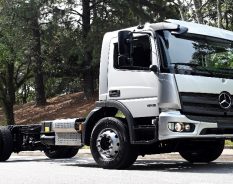 Caminhões Mercedes-Benz conquistam o Prêmio Mobilidade Estadão 2026