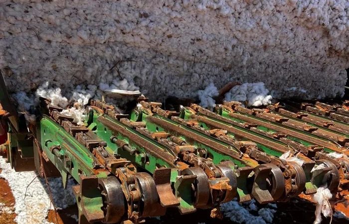 Bayer doa caminhão para fortalecer agricultura familiar no Norte de Minas