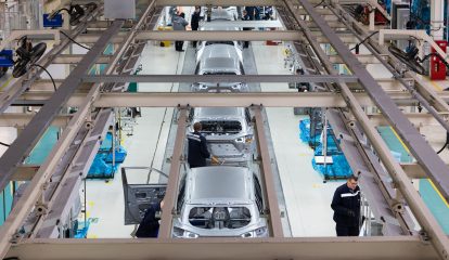 Setor automotivo: Quase 90% investe em IA, diz estudo da KPMG