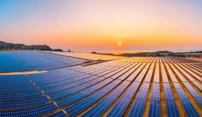 Segundo a ABSOLAR, empreendimentos fotovoltaicos geraram mais de 601 mil empregos verdes