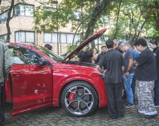 Audi e Porsche iniciam Projeto Pescar 2026 para capacitação gratuita de jovens da rede pública