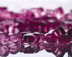 Evonik: plásticos reciclados dão origem à poliamida usada em óculos