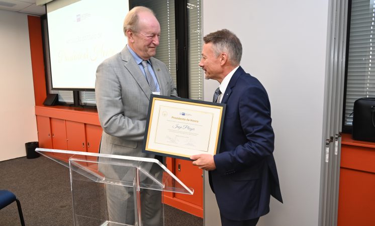 Câmara Brasil-Alemanha de São Paulo concede a Ingo Plöger título de Presidente de Honra