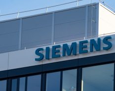 Siemens firma parceria para desenvolver sistema operacional de IA industrial
