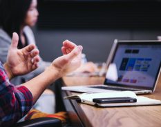 KfW Research: empreendedores querem menos burocracia como prioridade