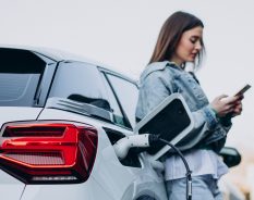 Porsche inaugura primeiro hub de recarga ultrarrápida em corredor estratégico do Nordeste