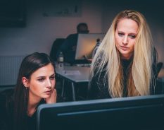 Deutsche Bank: mulheres enfrentam dupla lacuna na aposentadoria alemã