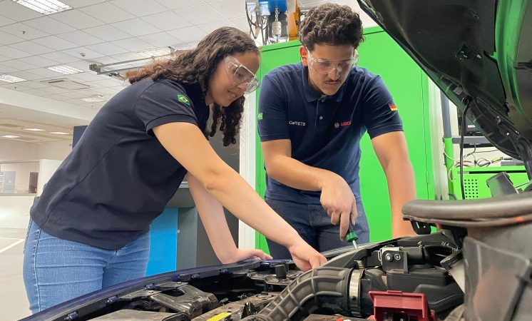 Bosch e Senai abrem vagas para cursos técnicos e formação em Engenharia Automotiva