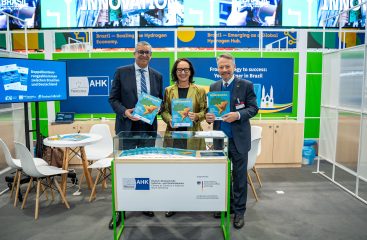 “Gigante pela própria natureza” é o tema da nova edição da Revista BrasilAlemanha, lançada na HANNOVER MESSE 2026