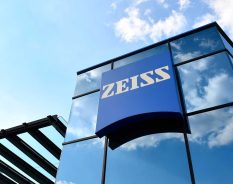 ZEISS recebe Pin de Honra da Sociedade Alemã de Otorrinolaringologia