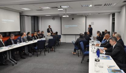 Reunião de Diretoria da Câmara Brasil-Alemanha recebe economista para discutir papel do Brasil como parceiro estratégico em cenário econômico desafiador