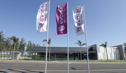 Evonik supera expectativas no 1º trimestre de 2026