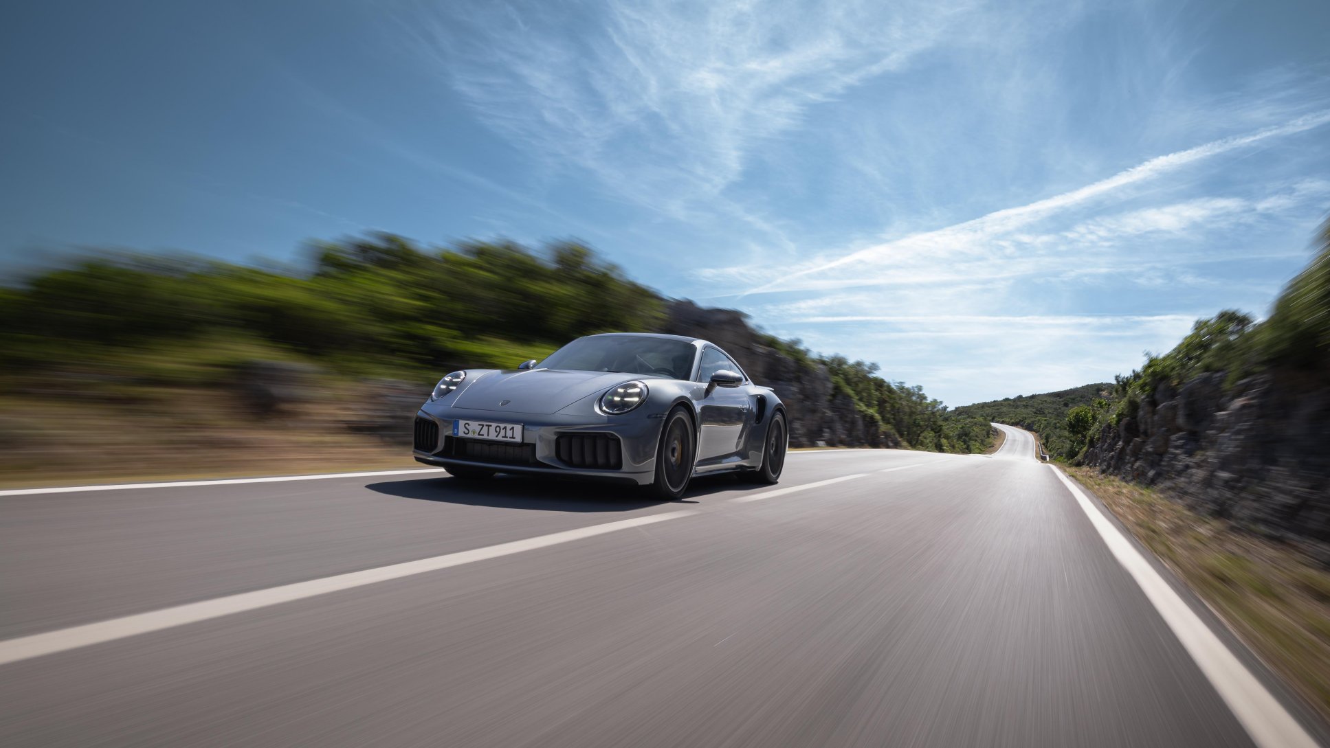 Porsche ultrapassa marca de 120 mil veículos entregues no primeiro semestre do ano