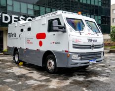 Com 82 caminhões, Volkswagen renova frota de transportadora de valores