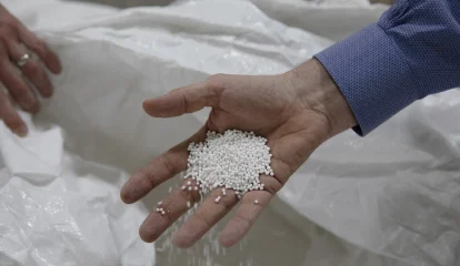 Evonik facilita a reciclagem química de plásticos